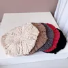 Berets 202402-2508503 Ins Chic Spring Grace Harajuku w stylu szydełka w stylu Crochet Wheven Lady Cap Women Leisure Painter Hat