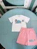 Klassiker barn designer kläder sommar kortärmad t-shirt kostym baby spårdräkter storlek 100-160 cm färgblockering design t-shirt och shorts 24 april