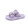 Slipper Girls Slippers 2024 Nouveaux petits sorties de princesse d'été édition coréenne édition hurtonante et grands enfants anti-glissement un mot h240411