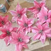 Fiori decorativi 8pcs 13 cm in flanella grandi fagori di rose artificiali per la decorazione del matrimonio a casa scrapbooking fai da te seta dell'albero di Natale