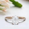 클러스터 반지 Borosa 925 스털링 실버 아르 데코 타원형 컷 1ct 여성 웨딩 약속 보석을위한 Moissanite 반 영원 지르콘 반지