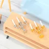 1:12 Schaal Dollhouse kaarsenhouder Miniatuur Candlestick Mini Desktop Ornament Play House Scene Model Doll -accessoires