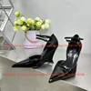 Scarpe vestiti bianchi in passerella pista pista talloni alti tacchi alti cuoio da donna in pelle sexy singolo sexy