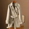 Jeans femminile di alta qualità e trench super bellissimo per donne in autunno in stile europeo beige windbreak maneggio piccolo vestito corto