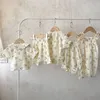 Geyik Jonmi 2023 Yaz Yenidoğan Bebek Kız Çiçek Baskılı Setler Kısa Kol Üstleri Yüksek Bel Çırpma Şortları 2 PCS Çocuk Kıyafetleri