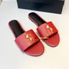 Slides in pelle dorata metallica Slifori di lussuoso designer di lusso sandali da donna 2024 tacchi piatti estivi cursori sandale ladies muli da spiaggia claquette