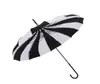 50pcs parapluie rayures en noir et blanc poignées longues pagodes de bombreshoot core gyette fraîche parapluie droite bent hand5070647