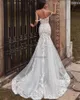 Skromne sukienki ślubne z dekoltem w kształcie serca z koronkowych aplikacji na ramionę Szybki syren ślubnej sukienki ślubne syreny