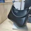 Factory 75% Discount Sac à bandoulière en gros de Foreign Trade Europe et Amérique Rétro Simple New Hobo Fashion Fashion Couleur continue Couleur sous-arm