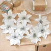 Dekorative Blumen 8pcs 13 cm Flanell Große künstliche Rosenblumköpfe für Home Wedding Decoration Scrapbooking DIY Weihnachtsbaum Seide