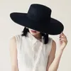 Breda brimhattar svart stor platt hatt kvinnlig sommarsolshade semester strand solstrå fransk retro retro