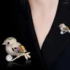 Broscher 1pc mode zirkon magpie fågel brosch för kvinnor bankett lapel pin bröllop fest smycken accessries
