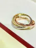 Designer Charm Light Luxe en high-end drie ring voor vrouwen 18K Rose Gold Simple Cool Style Niche Fashion Design Gepersonaliseerde wijsvinger