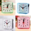 Tabela Clock Square Alarm Clock Smetle Alarm Cama Eletrônica Compact Travel Clock Quartz for Child Students Desk, alarme da mesa