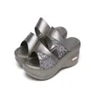 Plateforme pour femmes Arrivée Sandales Centures Peep Toe Bling Summer Shoes Eva Womenshoes 2661