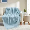 Filtar Nordiska texturerade stickade filtar sängdekor Drop Ship Shawl Soffa TV Filt med tofsar Scarf Soffa Farmhouse Blue Throw Filt