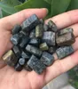 50 g de zafiro crudo natural raro para hacer joyas azul Corundum Natural Especial Precious Precious y Minerales Rough Gemstone Spece8375619
