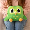 Animali peluche ripieni di peluche 1pc Duolingo Green Owl Plushing Duo Phrielie of Duo The Owl Cartoon Anime Owl Doll Dolli di compleanno per bambini con animali da peluche morbido L411