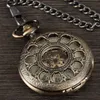 Hand Wind Men Mechanisch Pocket Watch Retro Bronze Steampunk Hollow Roman Dial Skelet Clock Fob Chain Taille cadeau 240327