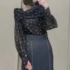 Kadınlar bluzları Wakuta 2024 Yaz Boyun Çizgisi Asimetrik Uzun Kollu Poka Dotlar Tasarım Üstleri Mujer Japon Tatlı Bow Tie Kadın Gömlek