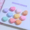 Figurines décoratives 100pcs mignons coeurs d'amour macarons hambourg à plat résine cabochon coiffe de maison de maison