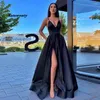 Party Dresses Sexy Straps Long Black Satin Prom With Leg Slit V-neck Floor Length Arabic Evening Gowns Robe