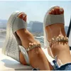 여름 여성 웨지 구슬 스터드 디테일 디테일 플랫폼 샌들 버클 스트랩 엿보기 두꺼운 바닥 캐주얼 신발 레이디스 DE
