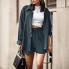 Damen -Trailsuits 2024 Sommer zweiteiliger lässiger Langschläfe Kurzes Sets Mode -Knopf -Outfits passt ein solides Falten -Set für Frauen