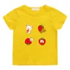 Kiiroitori t-shirts de fraises de poussin jaunes