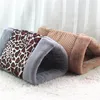 Kennels 1 st Pet Cat Cushion Four Seasons Universal Warm Dog Nest Sofa Dual-use matrasbenodigdheden accessoires