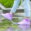 1ペアのレインブーツ再利用可能なラテックス防水靴カバースリップラバーレインブーツ屋外雨の日の靴のアクセサリー