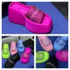 Designer Luxus Sandals Pantoffers Damen Velvet Strass Strass Klebeband Soft GAI Plattform Größe 35-42 Party Formale Büro