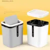 Avfallsbackar Mini Trash kan avtagas 360 Deree Small Waste Bin Lihtweiht Saves Space Sundries Barrel Shake Cover Storae Bucket L49