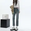2024 Jeans de fumaça jeans Novo design de couro de cintura alta design versátil de tubo reto versátil