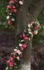 Decoratieve bloemen Kunstmatige slinger nepbloem Rose Vine levense zijden muurhangen plant voor bruiloftsboogdeurdecoratie