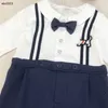 Klassiekers pasgeboren jumpsuits peuter bodysuit maat 59-90 cm knappe schouderbandbroeken ontwerp baby kruipende pak 24april