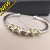 Bracelet polyvalent Femmes de luxe Designer Fashion Twisted Twisted Perl Bracelets Jewelry Platinum Stated Wedding Cadeaux 5 mm 4 mm d'épaisseur W0PJ