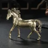 Dekorativa figurer Solid Pure Brass War Horse Small Statue Zodiac Animal Miniatures Tea Pet Home Decorations Hantverk