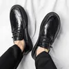 Lässige Schuhe echte Ledermänner handgefertigte Herren -Ladungsfutter atmungsaktuelle Schnüre italienische Fahr Chaussure Homme