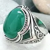 Vintage grote groene stenen ringen voor vrouwen bruiloftsfeest sieraden zilveren kleur vergulde patroon brede ring luxe geschenken