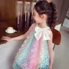 Girl's jurken meisjes mouwloze jurk 2024 zomer nieuwe kleur 3D bloemjurken kinderen boog prinses jurken