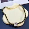 20Style 18K Gold Plated Luxury Brand Designer Leather Pendant Halsband Letter Diamond Insert Pearl Necklace Chain Jewelry Accessories