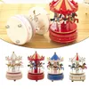 Dekoracyjne figurki 1pcs luksusowe karouselowe pudełko muzyczne 4 Konie obracaj rotację romantycznych zabawek porodowych prezenty 105 190 mm