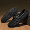 Chaussures décontractées en cuir authentique hommes d'été de luxe de luxe mans mollets de haute qualité slip au bureau de tissage noir