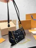 10A Quality Designer -Tasche Frauen Crossbody -Umhängetaschen Kettenbrieftasche auf Gurt Geldbörsen Buchstaben geprägte Blütenstreifen Luxusmarke Handtaschen M81066 M80349 L6501