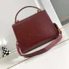 Luxury Lady Buckle valenn High-end Style Product Handbag Leather Bag Paired Vsling Womens Napa Stud Runway Official Bags Light Crocodile Pattern New DD0C 3YWT