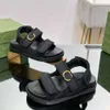 Sandalista di moda di alta qualità sandali casual tallone piatto cinghie sospese in tela stampato comodi scarpe da spiaggia vera pelle classica fibbia in metallo da donna sandalo