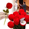 Pudełka biżuterii aksamitne pierścień róży pudełko czerwone kreatywne kolczyki róży stojak na prezent pudełko na pannę młodą biżuterię do przechowywania biżuterii