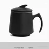 Tassen 1PC kreativ 500 ml Tee Wasser Trennung Filter Tasse mit Deckel weiße schwarze Becher Keramik Hauszimmer Büroversorgungen tragbares Geschenk