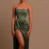 Robes décontractées en satin vert satin bassement formel poitrine en emballée poitrine vintage vêtements de haute qualité luxe élégante jupe de soirée pour femmes